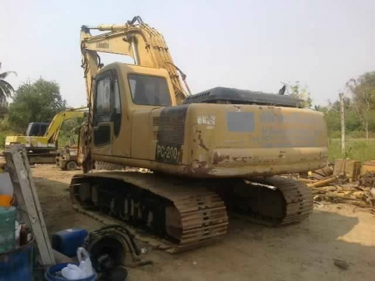 ขายรถแบคโฮ KOMATSU PC-200- เล่มทะเบียน ไฟฟ้าครบ พร้อมหัวกระแทก รถสวย
