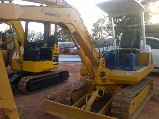 รถแบคโฮ KOMATSU PC 20 - 5 สนใจติดต่อ 081 - 6079515 รถแบคโฮ KOMATSU PC 20 - 5 สนใจติดต่อ 081 - 6079515