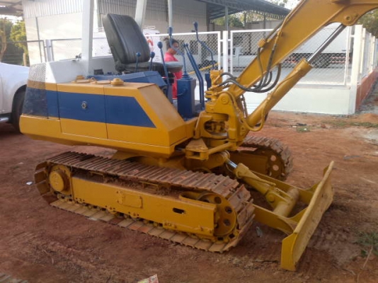 รถแบคโฮ KOMATSU  PC 20 - 5  สนใจติดต่อ 081 - 6079515