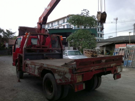 รถ 6 ล้อ ไดฮัทสุ 88 แรงม้า ติดเเครน 3.5 ตัน สนใจติดต่อ 081 - 6079515 รถ 6 ล้อ ไดฮัทสุ 88 แรงม้า ติดเเครน 3.5 ตัน สนใจติดต่อ 081 - 6079515