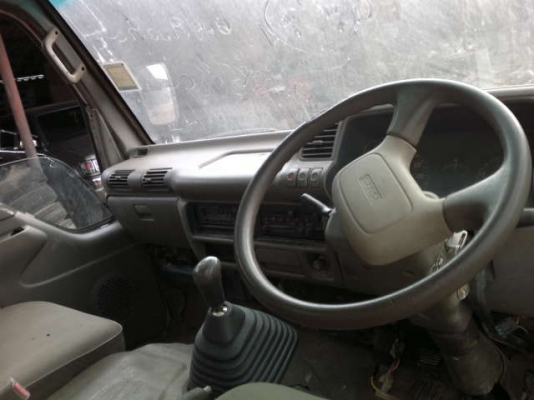 รถ 6 ล้อ ไดฮัทสุ 88 แรงม้า ติดเเครน 3.5 ตัน สนใจติดต่อ 081 - 6079515 รถ 6 ล้อ ไดฮัทสุ 88 แรงม้า ติดเเครน 3.5 ตัน สนใจติดต่อ 081 - 6079515