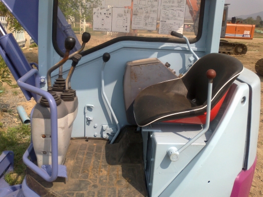 ขายด่วนรถขุด KOMATSU PC28UU-2 เก่านอก ปรับสภาพแล้ว ขายด่วนรถขุด KOMATSU PC28UU-2 เก่านอก ปรับสภาพแล้ว