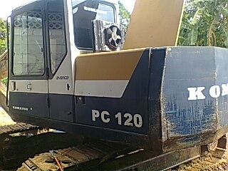 ขายแบคโฮ KOMATSU 120-5 คอลโทรยาวแช็คนอก รถพร้อมใช้ สนใจโทร 0819701072