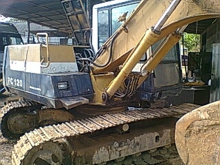 ขายแบคโฮ KOMATSU 120-5 คอลโทรยาวแช็คนอก รถพร้อมใช้ สนใจโทร 0819701072 ขายแบคโฮ KOMATSU 120-5 คอลโทรยาวแช็คนอก รถพร้อมใช้ สนใจโทร 0819701072