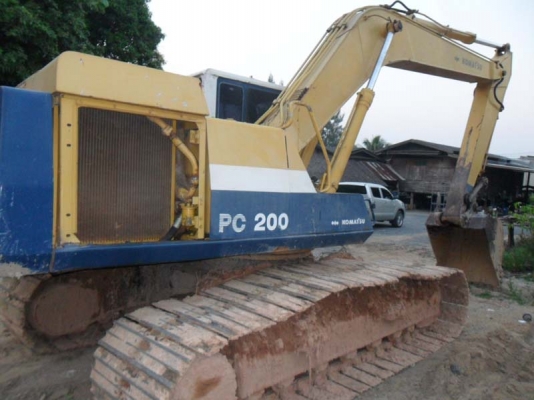 Komatsu PC200-5