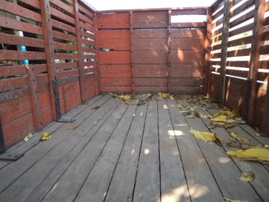 ขายรถอีซูซุ6ล้อเครื่อง85แรง สภาพสวยๆพร้อมใช้งานคับ