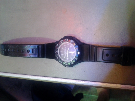 Luminox Navy SEAL swiss made ของแท้   เข็มนาที เข็มชั่วโมง เป็นแท่งแก๊ส