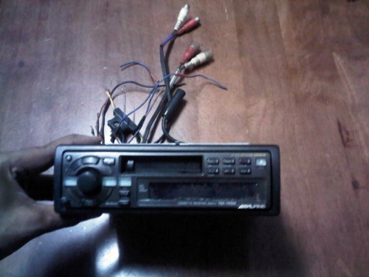 ขายวิทยุเทปรถยนต์ ขายแล้ว ส่งให้แล้วคับ คุณรัตนะ จ.พิจิต