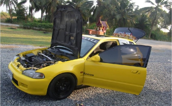 ขาย3Dr เกียร์ธรรดา LPG หัวฉีด เครื่อง D15B Sunloof ภายในตัวนอก สีสดๆ