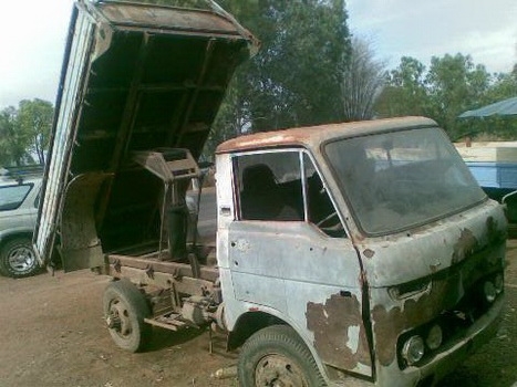 ***ขายแล้วครับขอบคุณ Truck2hand ขาย 6ล้อดั๊ม MAZDA 75 วางเครื่องTOYOTA BU 75แรง (ลงเล่ม) เหมาะปั้นเป็นแต๋นดั๊ม ช่วงล่างดี เครื่องดี ดั๊มดี กระบะเหล็ก อะไหล่ครบ ยางดี คัสซีดีใหญ่ ระบบเบรคต้องเช็ค ต่อแต๋นดั๊มได้เลย เอกสารเล่มทะเบียน ราคาต่อรองได้ครับ