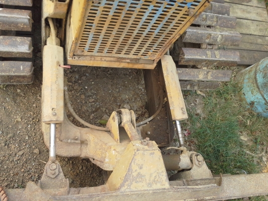 ขายด่วน D20P-5  เสร็จงานไม่มีคนขับ 5กระบอก