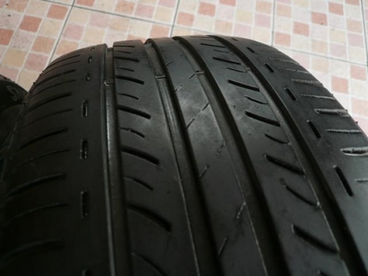ขายยาง BRIDGESTONE SNEAKER---205-50-16---สวยๆ (1ชุด) ขายยาง BRIDGESTONE SNEAKER---205-50-16---สวยๆ (1ชุด)