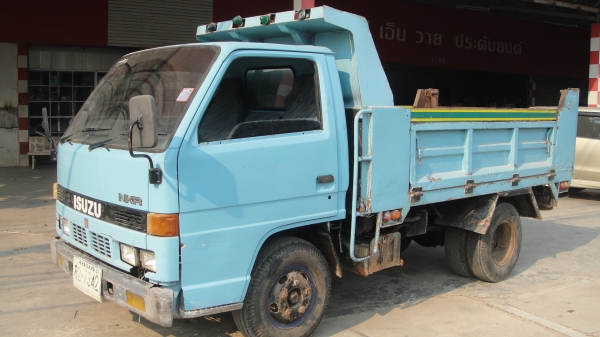 ISUZU NKR ดั๊มดิน 3คิว เครื่องดี ดั๊มดี ราคาดี รถสวยเดิมๆ