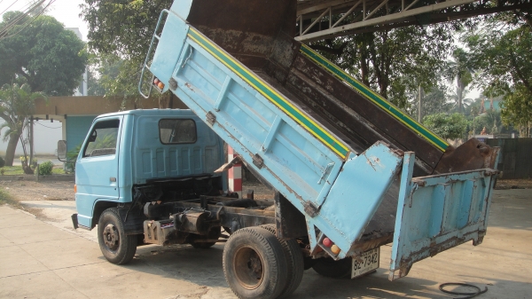 ISUZU NKR ดั๊มดิน 3คิว เครื่องดี ดั๊มดี ราคาดี รถสวยเดิมๆ