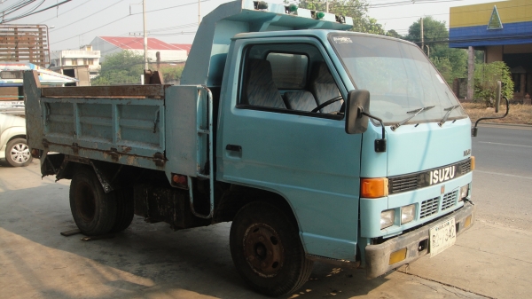 ISUZU NKR ดั๊มดิน 3คิว เครื่องดี ดั๊มดี ราคาดี รถสวยเดิมๆ