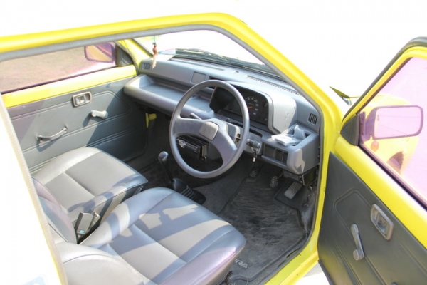 มิล่ากะบะ รุ่นหายาก หลังคาสูง HI-ROOF เครื่องหัวฉีด ลงเล่มแล้ว