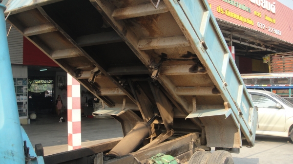 ISUZU KS ดั๊มดิน5คิว สภาพสวยเดิมๆพร้อมใช้ ราคาถูก