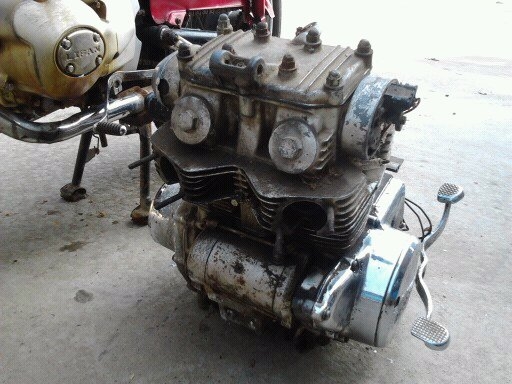 ขาย HONDA CB 125 ทะเบียนโอน ภาษี เต็ม 2556 ของเดิมตามรูปให้หมดครับ