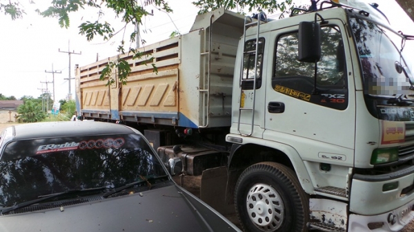 ISUZU  FXZ320  รถบ้าน มีระบบพ่วงพร้อมขายค่ะ