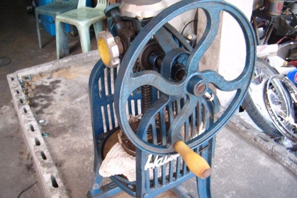 ขายเครื่อง ไส น้ำแข็งรุ่นเก่า คลาสสิค ต้อนรับฦดูร้อน