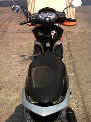 AIR BLADE PGM Fi ปลายปี52ล้อแม็กสวยๆ ภาษีครบ รถกรุงเทพ