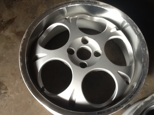 ขายแม็กขอบ17 4รู100 กว้าง7 ET38 1คู่