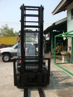 ขายรถโฟล์คลิฟท์ TOYOTA 6FD25 (รถนอกนำเข้าสภาพ 95\%) เครื่องยนต์ดีเซล เกียร์ธรรมดา เสาสูง 4.5 เมตร ขายรถโฟล์คลิฟท์ TOYOTA 6FD25 (รถนอกนำเข้าสภาพ 95\%) เครื่องยนต์ดีเซล เกียร์ธรรมดา เสาสูง 4.5 เมตร