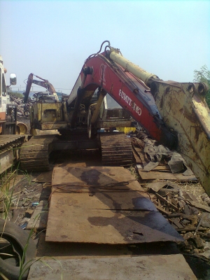 ขายรถขุดPC200-6 พร้อมใช้งาน ขายรถขุดPC200-6 พร้อมใช้งาน