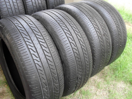 ขายยาง MICHELIN PRIMACY LC 215/55/16 ปี10 (1ชุด) ราคา 2,600 ดูของแถวปากเกร็ด สนใจติดต่อ 090-676-4651 เบียร์