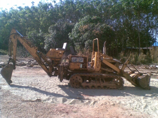 ขาย รถตักหน้าขุดหลัง komatsu d20s