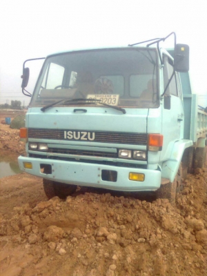 6ล้อดั้ม ISUZU ROCK 165 กระบะดั้มยาว5เมตร ยาง 9.00 6ล้อดั้ม ISUZU ROCK 165 กระบะดั้มยาว5เมตร ยาง 9.00