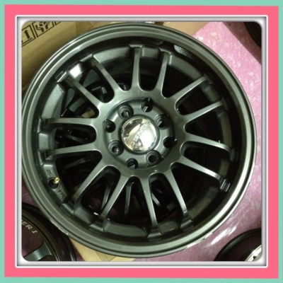 ขายแม็กมือ2 ขอบ 15 ลาย RE30 4 รู100 /114 ราคา 6900 บาทราคาถูก