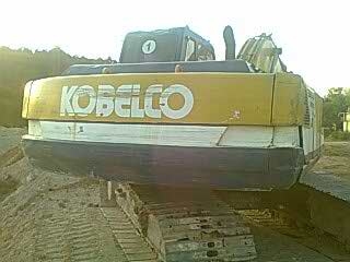 รถแบคโฮ KOBELCO 200 - 3 สนใจติดต่อ 081 - 6079515