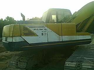 รถแบคโฮ KOBELCO 200 - 3 สนใจติดต่อ 081 - 6079515