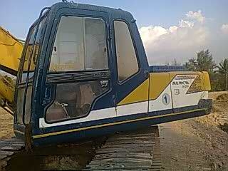 รถแบคโฮ KOBELCO 200 - 3 สนใจติดต่อ 081 - 6079515