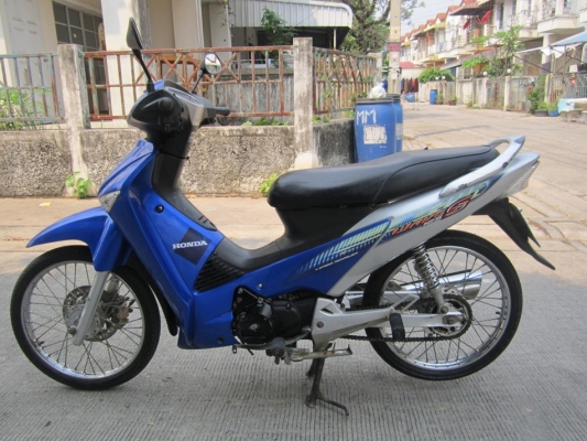 ขายด่วนwave125sไฟเลี้ยวบังลมปี48สตาทมือเครื่องดีเดิมๆชุดโอนครบ