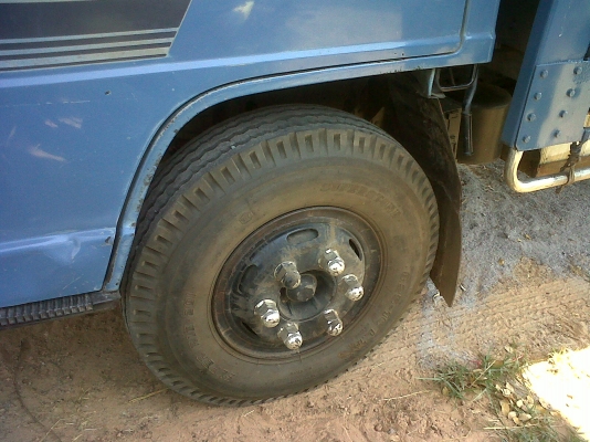 ขายรถหกล้อพร้อมใช้งาน สภาพงามมาก ขายรถหกล้อพร้อมใช้งาน สภาพงามมาก