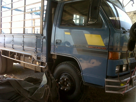 ขายรถหกล้อพร้อมใช้งาน สภาพงามมาก ขายรถหกล้อพร้อมใช้งาน สภาพงามมาก