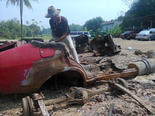 ตัดขายเเล้วครับ ดัทสันb210หรีือ120y