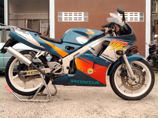 ขออนุญาติขาย  HONDA  NSR150 RR สีเขียว ล้อแม็ก