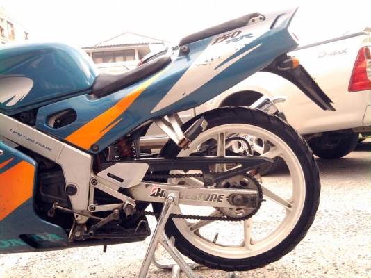 ขออนุญาติขาย  HONDA  NSR150 RR สีเขียว ล้อแม็ก