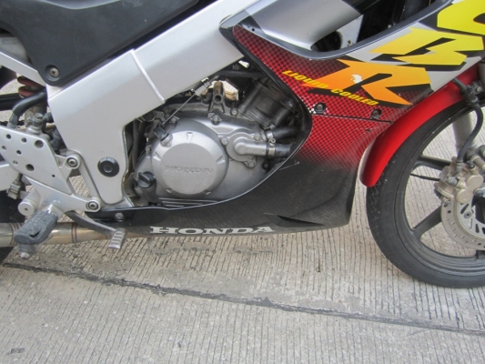 ขาย CBR ปี46 ไมขาวเครื่องเดิมชุดโอนครบ ขาย CBR ปี46 ไมขาวเครื่องเดิมชุดโอนครบ