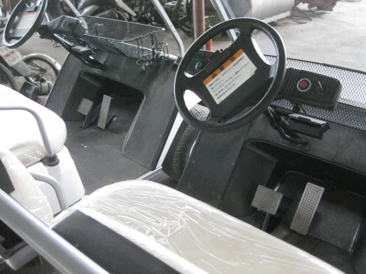 ขายรถกอล์ฟ YAMAHA 2ที่นั่งและ4ที่นั่งพร้อมใช้งาน