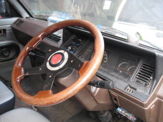 ขายรถใช้เอง หลังคาสูงแท้ พาวเวอร์ ไม่เคยชน ไม่เคยทำสี ช่วงล่างดี แอร์เย็น เพลงเพราะ