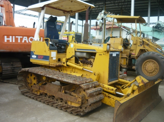 รถดันดิน D20-6, D20-5, D21-5&amp;6 รถเก่านอกนำเข้าจากญี่ปุ่น พร้อมลุยงาน มีให้เลือกหลายคัน