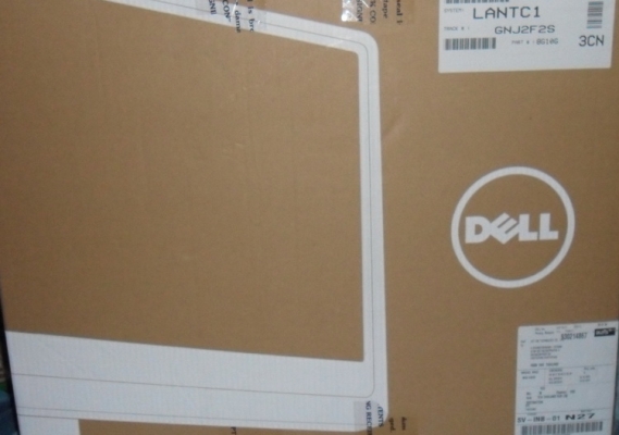 ขายคอมพิวเตอร์ PC Dell  All in one 23 นิ้ว พร้อมคีย์บอร์ดและเม้าส์