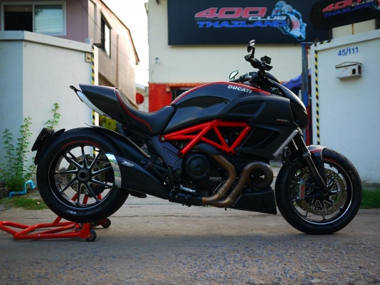 ขาย Ducati Diavel ตัว Red carbon รถศูนย์พร้อมทะเบียนแท้ สภาพกริ๊ปๆ