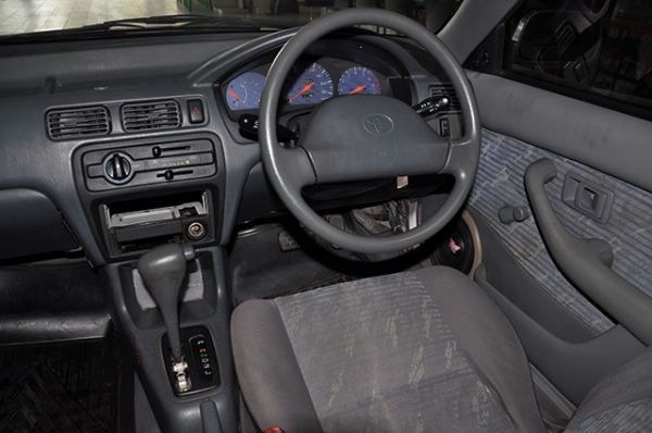 ขายรถเก๋งมือสอง SOLUNA ราคา 85,000 บาท สีบอร์นชมพูอ่อน ท้ายเบนซ์ ภาษีไม่ขาด รถพร้อมโอน