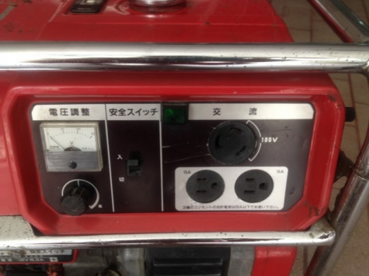 เครื่องปั่นไฟ HONDA 4จังหวะไฟออก12vกับ110vของเก่าญี่ปุ่นเเท้สภาพพร้อมใช้งาน