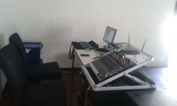 รับงาน KARAOKE ในและนอกสถานทีครับ โทร 0871233231